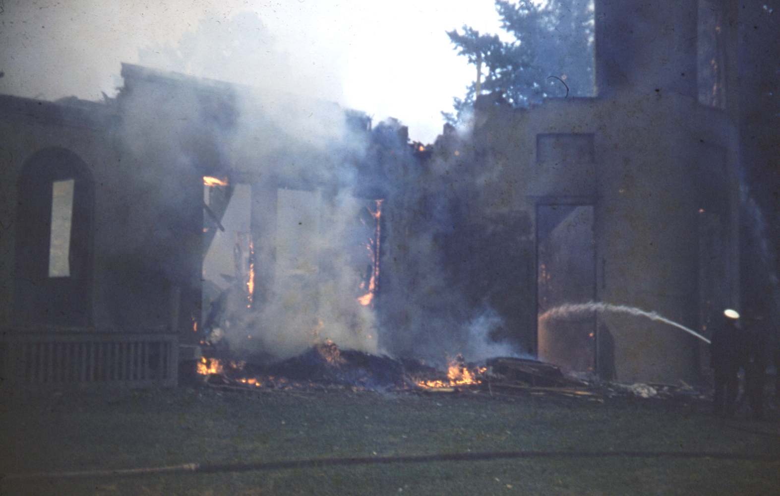 Larz Anderson mansion, fire