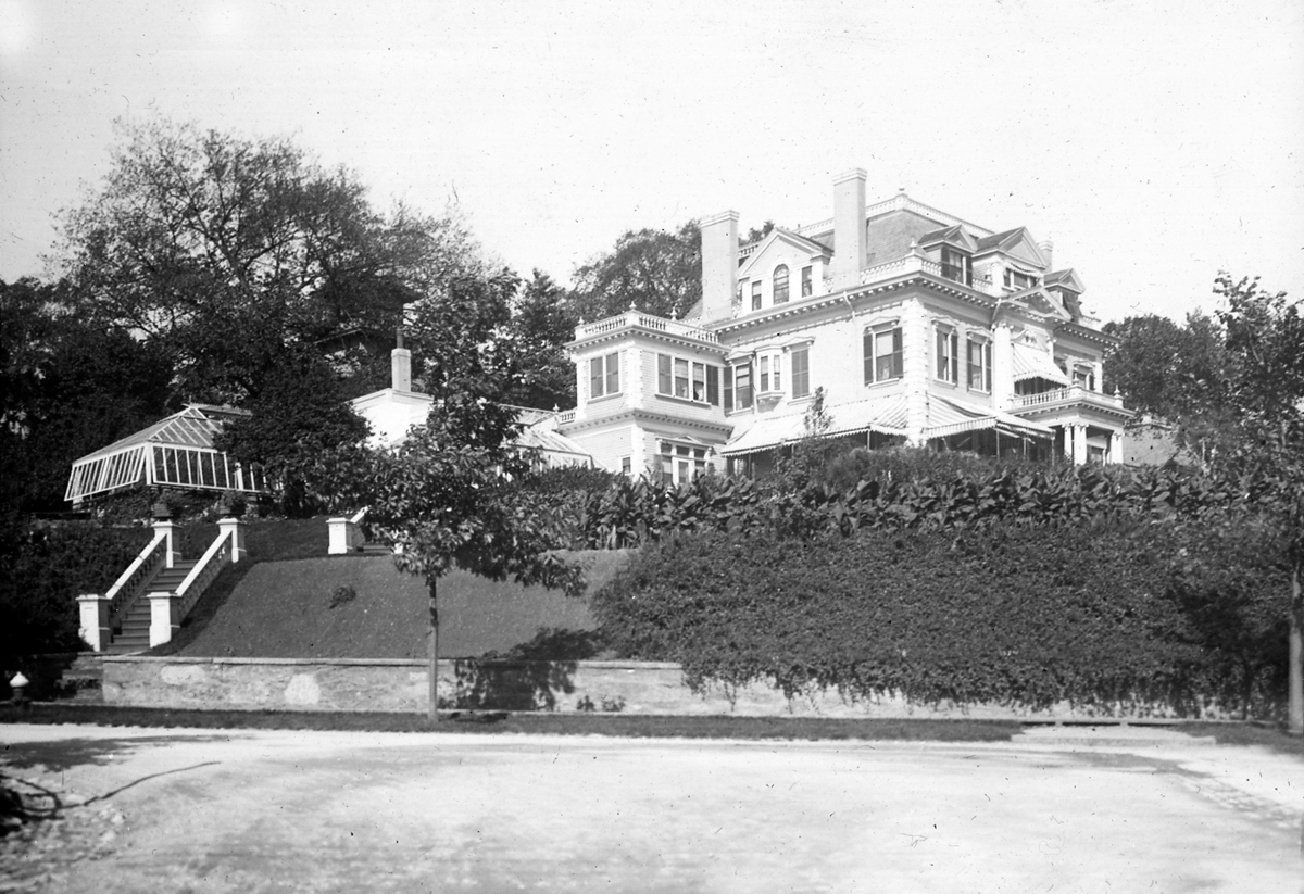 Elizabeth F. Raymond Mansion