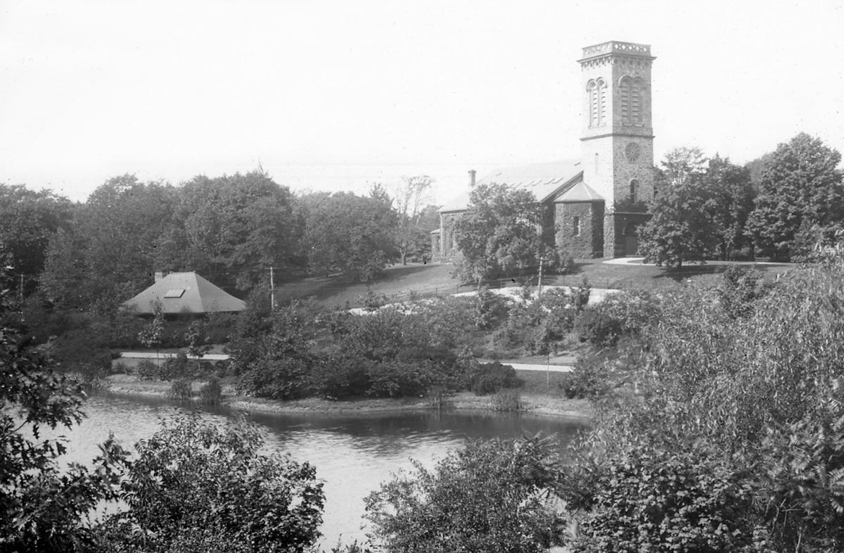 Sear's Chapel, Longwood Station, Muddy River