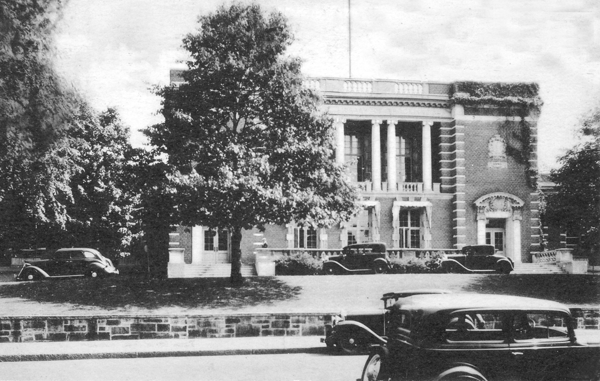 Public Library, 1940