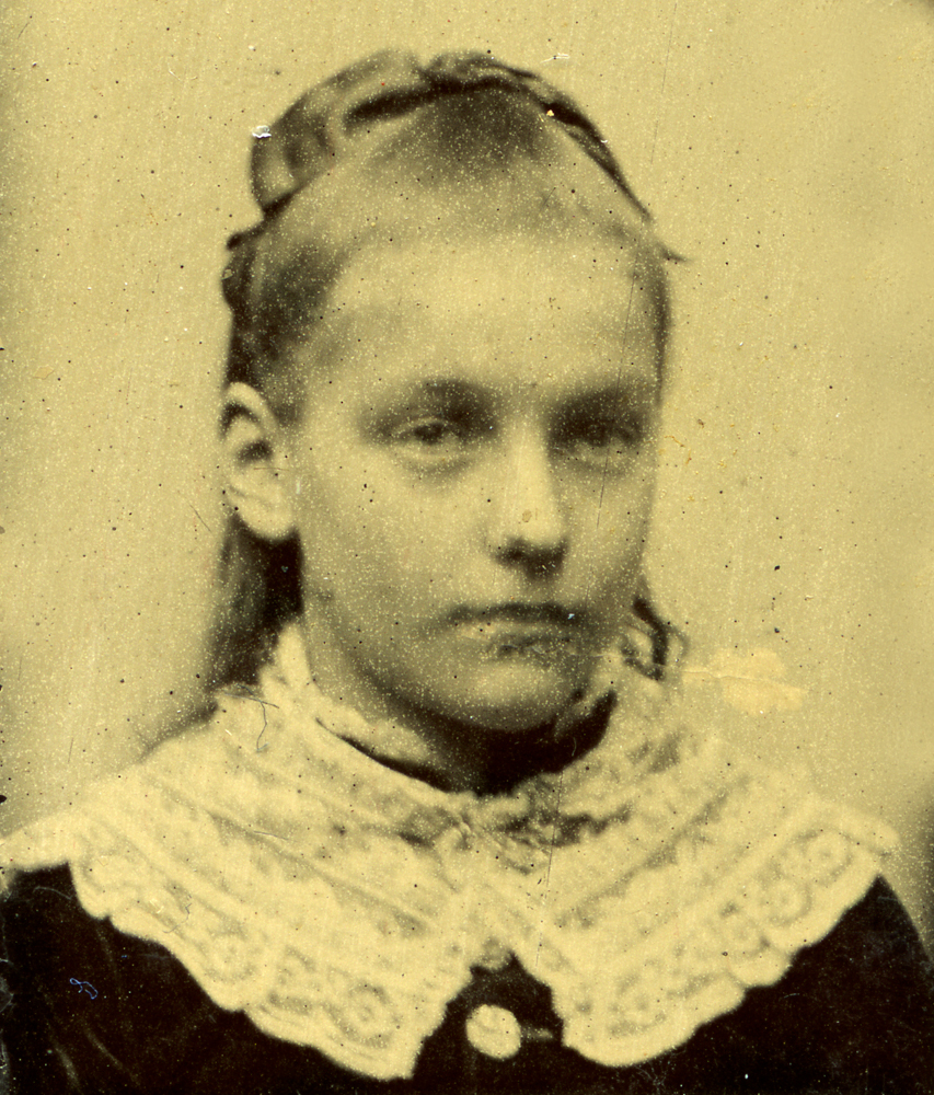 Maud Russell Barnard (unconfirmed, could be Sarah Livingston Barnard), 1882