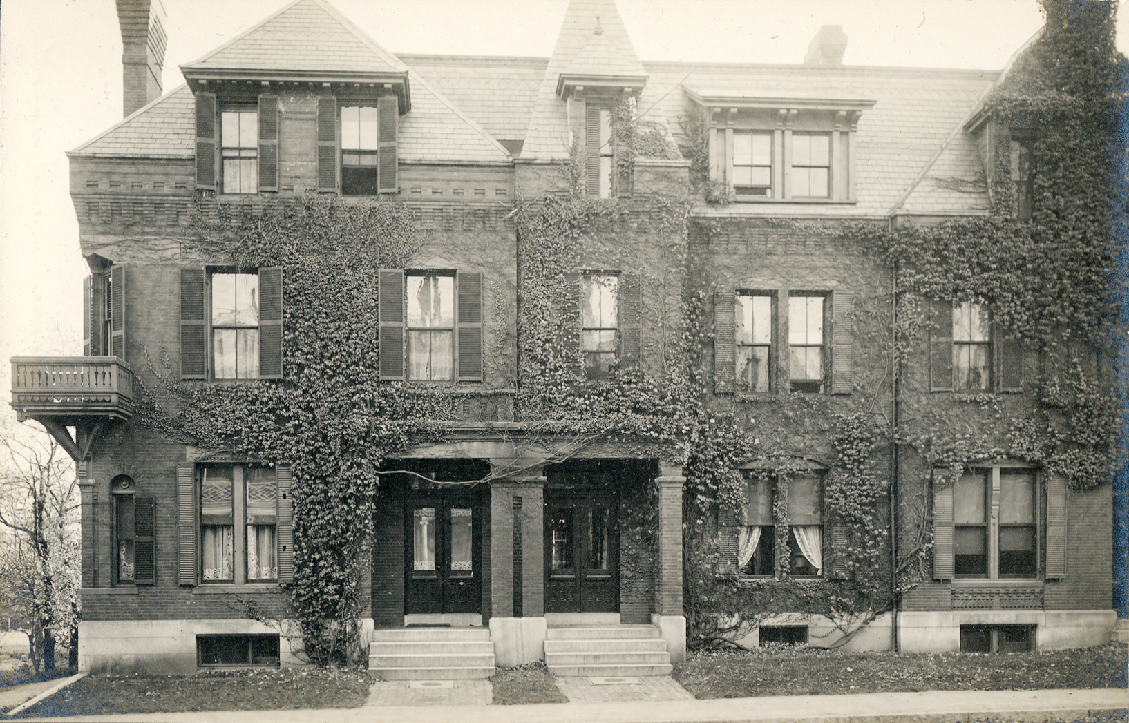 75-77 Monmouth St., circa 1910